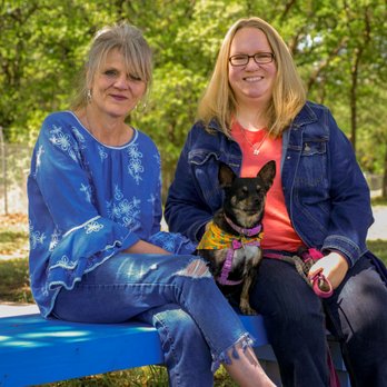 Clean Living RV Park - Enjoying the Dog Park - RV Parks Near Me - Azle, Texas Clean Living RV Park - Enjoying the Dog Park - RV Parks Near Me - Azle, Texas