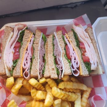 Make Me A Sammich - Dagood - Food Trucks Near Me - Greers Ferry, Arkansas Make Me A Sammich - Dagood - Food Trucks Near Me - Greers Ferry, Arkansas
