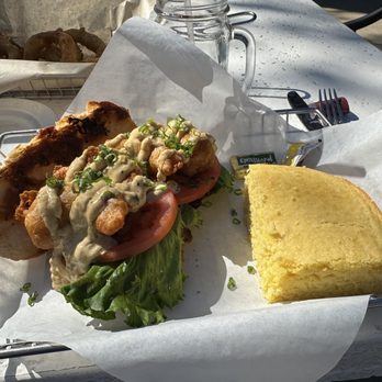 Stone Porch Ale House - Shrimp po' boy with cornbread - American Near Me - Verona, Wisconsin Stone Porch Ale House - Shrimp po' boy with cornbread - American Near Me - Verona, Wisconsin