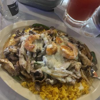 Mariscos La Sirena - Mama's Special - Mexican Near Me - Crestwood, Illinois