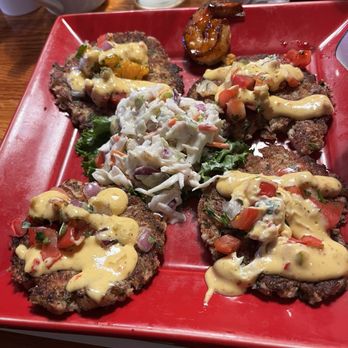 River House Bar and Grill - Carb Cake Dinner. 4 crab patti cakes and slaw. $15.99, personally I would recommend getting something else. - New American Near Me - Moline, Illinois