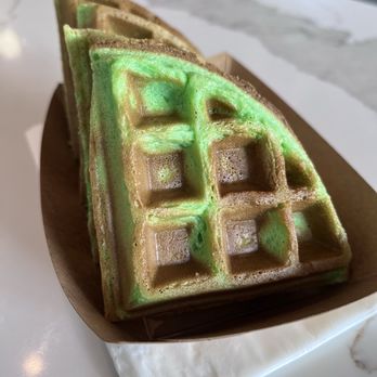Ep  Juicery - Pandan Waffle - Juice Bars & Smoothies Near Me - Garden Grove, California