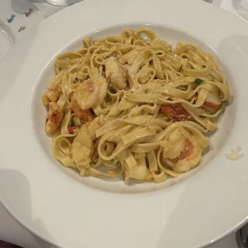Enzo's on the Lake - Linguine E Vongole - Italian Near Me - longwood, Florida