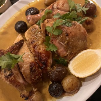 Este - Seafood Near Me - Austin, Texas