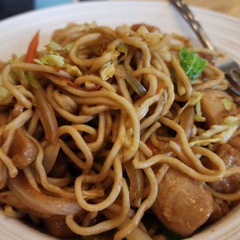 Bryan's Dumpling House - Chicken lo mein - Dim Sum Near Me - Greenwood Village, Colorado Bryan's Dumpling House - Chicken lo mein - Dim Sum Near Me - Greenwood Village, Colorado