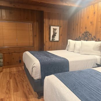 Arnold Timberline Lodge - 2 bedroom was very roomy - Vacation Rentals Near Me - Arnold, California Arnold Timberline Lodge - 2 bedroom was very roomy - Vacation Rentals Near Me - Arnold, California