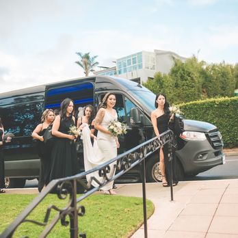 SD Platinum Sprinters - Perfect for a bride and her bridesmaids - Limos Near Me SD Platinum Sprinters - Perfect for a bride and her bridesmaids - Limos Near Me