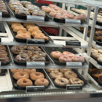 Krispy Kreme - Donuts Near Me - Montville, Connecticut