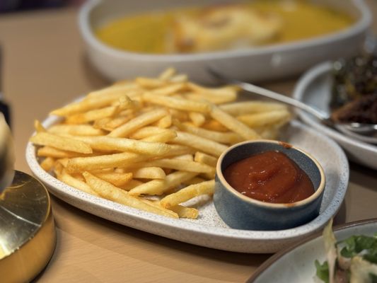 Kestrel A Richard Blais Kitchen + Lounge by null