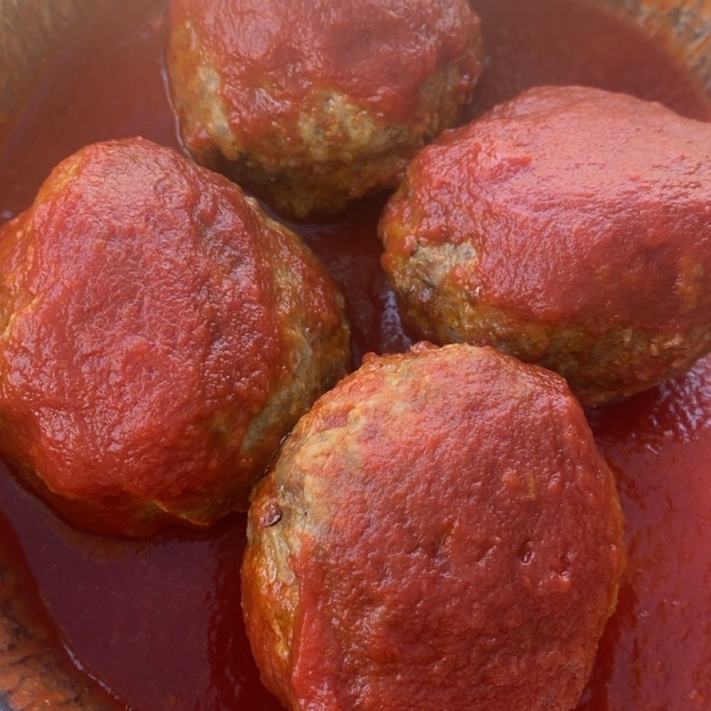 Pizza Casa Bianca - Meatballs - Pizza Near Me - Eau Claire, Wisconsin Pizza Casa Bianca - Meatballs - Pizza Near Me - Eau Claire, Wisconsin
