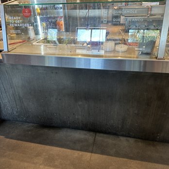 Chipotle Mexican Grill - Absolutely disgusting - Mexican Near Me - Mt Pleasant, South Carolina