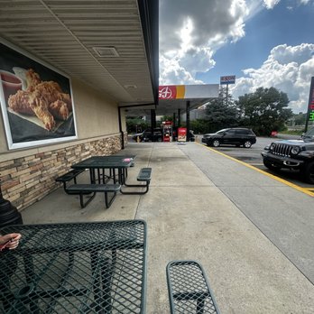 Flying J Travel Center - Outdoor Seating - Travel Services Near Me - Fort Chiswell, Virginia Flying J Travel Center - Outdoor Seating - Travel Services Near Me - Fort Chiswell, Virginia