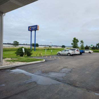 Comfort Inn - Hotels Near Me - Fond Du Lac, Wisconsin Comfort Inn - Hotels Near Me - Fond Du Lac, Wisconsin