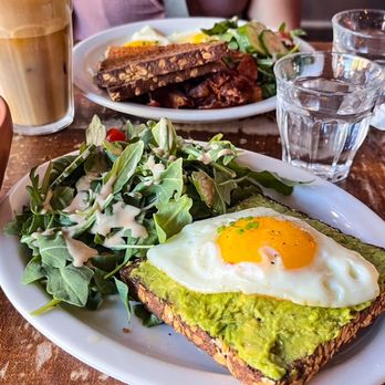 Couleur Café - Avocado Toast - French Near Me - Brooklyn, New York Couleur Café - Avocado Toast - French Near Me - Brooklyn, New York