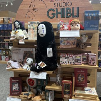 Barnes & Noble - Bookstores Near Me - Germantown, Tennessee