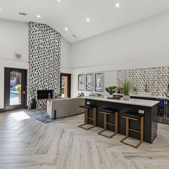 The Wellington at Willow Bend - Apartments Near Me - Plano, Texas The Wellington at Willow Bend - Apartments Near Me - Plano, Texas
