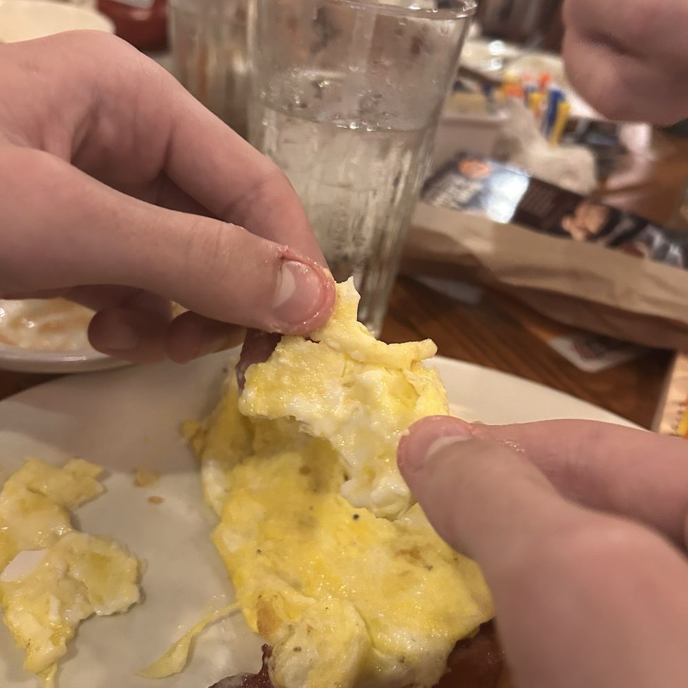 Cracker Barrel Old Country Store - Runny uncooked eggs - Southern Near Me - Gaffney, South Carolina