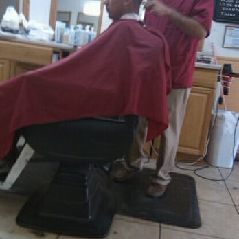 Royal Barbar Shop - Getting a trim from a professional - Barbers Near Me - Phoenix, Arizona Royal Barbar Shop - Getting a trim from a professional - Barbers Near Me - Phoenix, Arizona