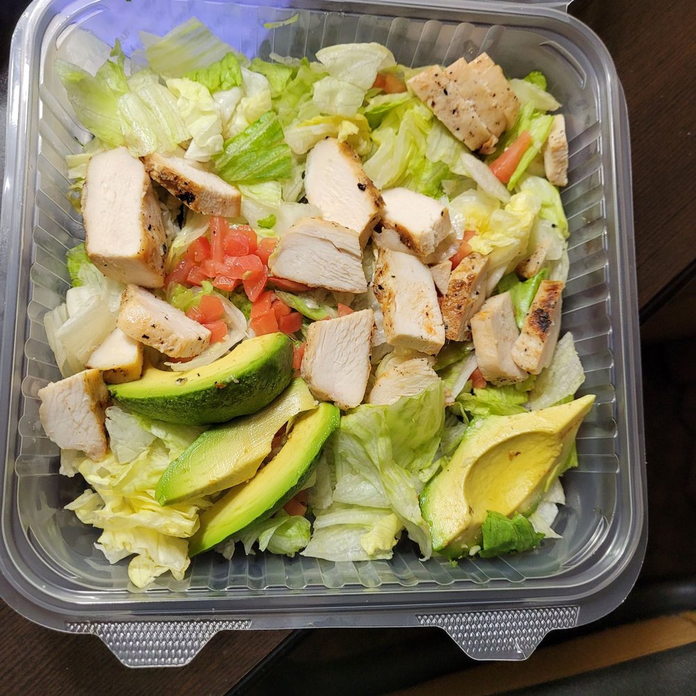Chili's - Firsr salad (dry) avocado looks nice and lettuce looks ok also. But not my replacement looked nothing like this - American Near Me - Barstow, California Chili's - Firsr salad (dry) avocado looks nice and lettuce looks ok also. But not my replacement looked nothing like this - American Near Me - Barstow, California