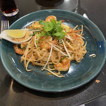 Hempstead House Hotel & Restaurant - Pad Thai - Hotels Near Me - Sittingbourne, KEN