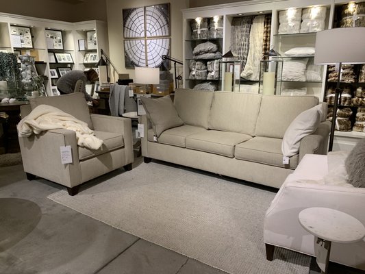 Pottery Barn 38 Photos 75 Reviews Home Decor 4525 La Jolla Village Dr University City San Diego Ca Phone Number Yelp