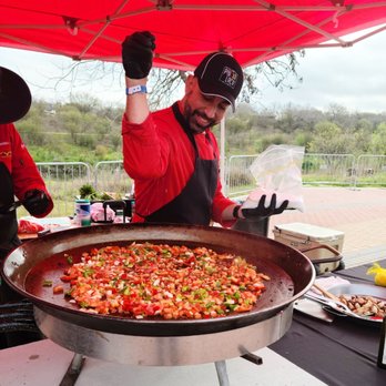 Pintxo Loco - Paella for 40 - Personal Chefs Near Me Pintxo Loco - Paella for 40 - Personal Chefs Near Me