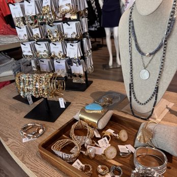 Chico's - Accessories Near Me - Folsom, California Chico's - Accessories Near Me - Folsom, California