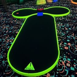 The Lost Temples - Glow golf.