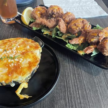 Flavor Hills - 5-Cheese Mac & Bang Bang Shrimp - piping hot cooked to perfection, macnchz was full of flavor melty and cheesey - Southern Near Me - Jacksonville, North Carolina