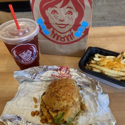 Wendy's - Single Nacho Cheeseburger, Queso Fries, Iced Tea