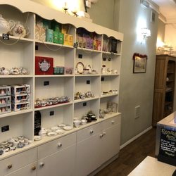 The English Rose Cafe and Tea Shop - English Rose Cafe in Westminster, London, December 2022.