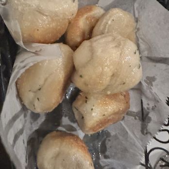 Saviano's Italian Kitchen - Garlic knots - Italian Near Me - Euless, Texas