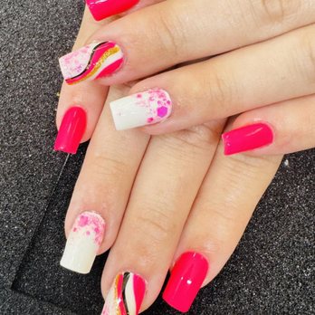 Dashing Nails  - Nail Salons Near Me - Crystal River, Florida