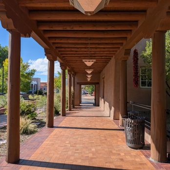 Santa Fe Plaza - Nice walkway in Santa Fe - Landmarks & Historical Buildings Near Me - Santa Fe, New Mexico