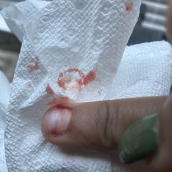 Kim Nail Salon - Finger