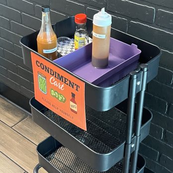 Sweet Magnolia Smokehouse - Condiment cart - Barbeque Near Me - Phoenix, Arizona Sweet Magnolia Smokehouse - Condiment cart - Barbeque Near Me - Phoenix, Arizona