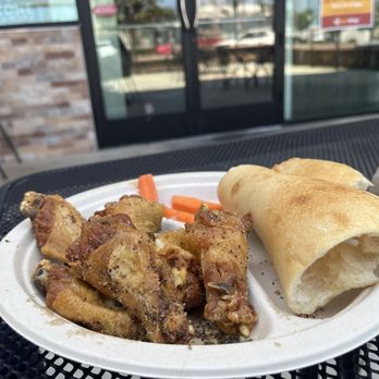 Epic Wings - Lemon Pepper 6 pc Chicken Wings Meal - Chicken Wings Near Me - Long Beach, California