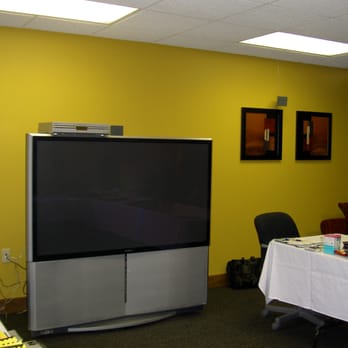 College Drive Apartments - Apartments Near Me - Toledo, Ohio College Drive Apartments - Apartments Near Me - Toledo, Ohio
