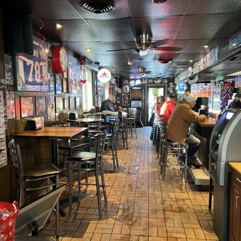 Mitchell's Tavern - Bar area with daily drink specials - Bars Near Me - Tonawanda, New York