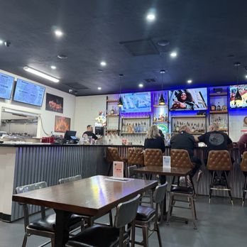 Queen Creek Barbecue - Interior - Barbeque Near Me - Queen Creek, Arizona Queen Creek Barbecue - Interior - Barbeque Near Me - Queen Creek, Arizona