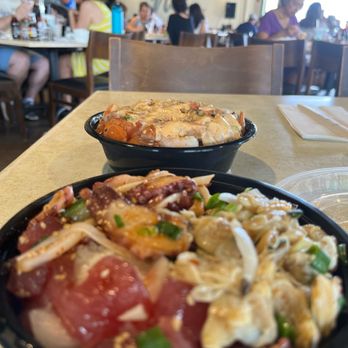Nico's Fish Market - Poke - Seafood Markets Near Me - Honolulu, Hawaii