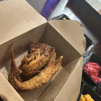 APT 4B - Whole Fried Snapper and Mac & Cheese - Lounges Near Me - Atlanta, Georgia
