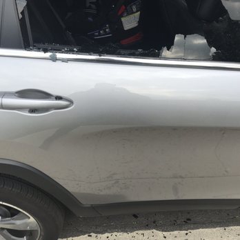 Auto Glass Ricardo - Before - Windshield Installation & Repair Near Me - Los Angeles, California Auto Glass Ricardo - Before - Windshield Installation & Repair Near Me - Los Angeles, California