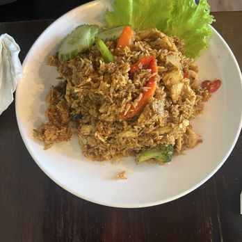 PhuThai 611 - Chicken Spicy Basil Fried Rice - Thai Near Me - Bartonsville, Pennsylvania PhuThai 611 - Chicken Spicy Basil Fried Rice - Thai Near Me - Bartonsville, Pennsylvania