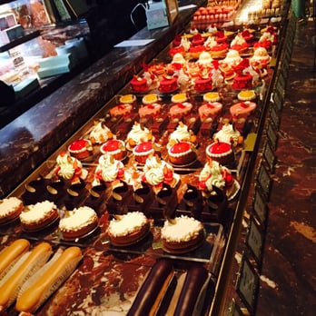 Ladurée - Desserts - Macarons Near Me - Paris, 75 Ladurée - Desserts - Macarons Near Me - Paris, 75