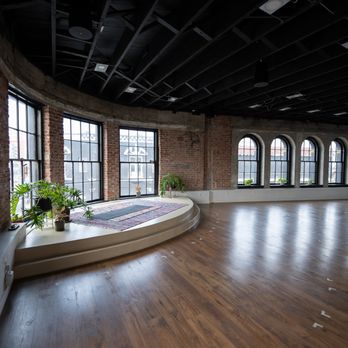 The WalkGood Yard - Main Studio Space - Yoga Near Me - Los Angeles, California The WalkGood Yard - Main Studio Space - Yoga Near Me - Los Angeles, California