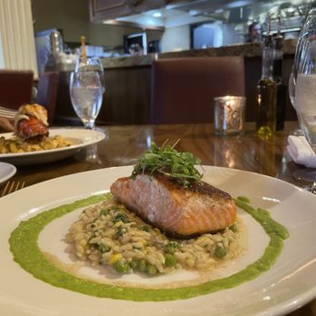 Galletto Ristorante - Italian Near Me - Modesto, California