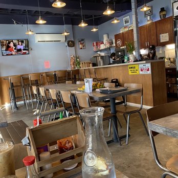 Pho Old Saigon - They offer dine-in. Place is very clean and service was nice - Vietnamese Near Me - Honolulu, Hawaii Pho Old Saigon - They offer dine-in. Place is very clean and service was nice - Vietnamese Near Me - Honolulu, Hawaii