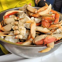 George Inlet Lodge - Dungeness crab leg clusters