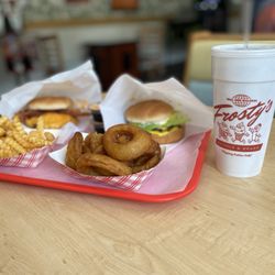 Frosty’s Griddle and Shake - Hamburger and onion rings